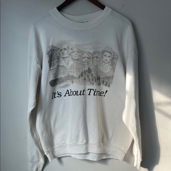 Vtg 90s Girl Power Feminist Mount Rushmore Graphic Sweatshirt - Size M ! - Picture 1 of 6
